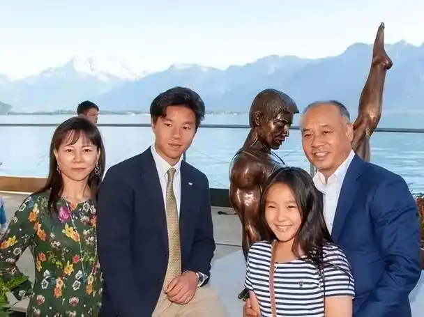 李宁的第二任夫人(李宁的第二任夫人是谁)-生活常识-江湖救急网