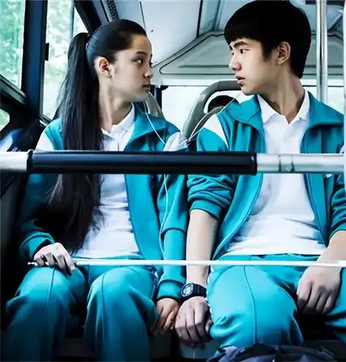 谭松韵个人资料("童颜女神"谭松韵:母亲去世密会欧豪被批不孝,何炅为