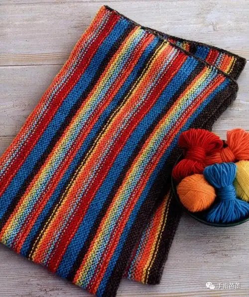 全手工棒针编织的童毯