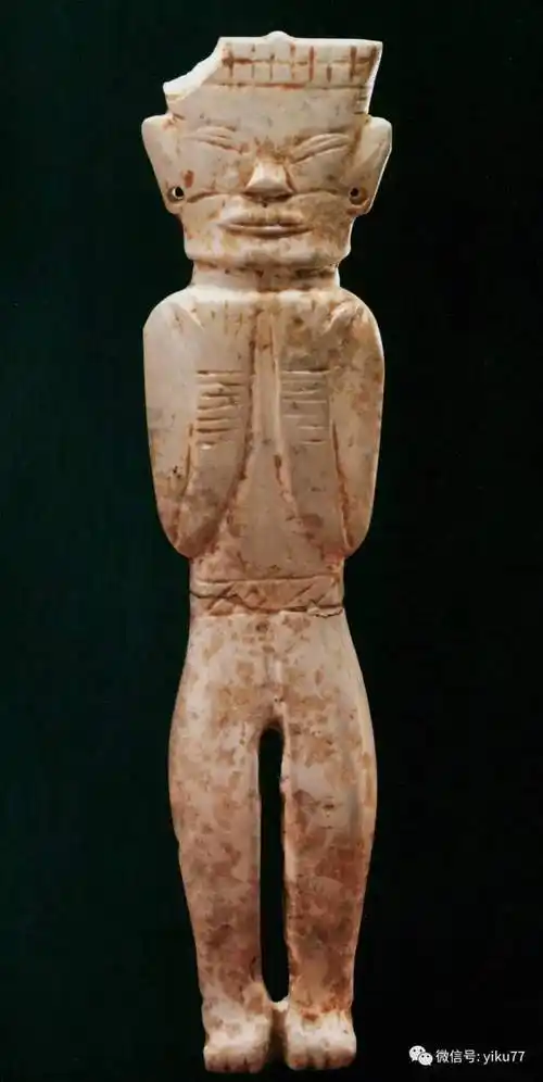 玉人(特写)    新石器时代凌家滩文化(前3600--前3300)高:约10cm