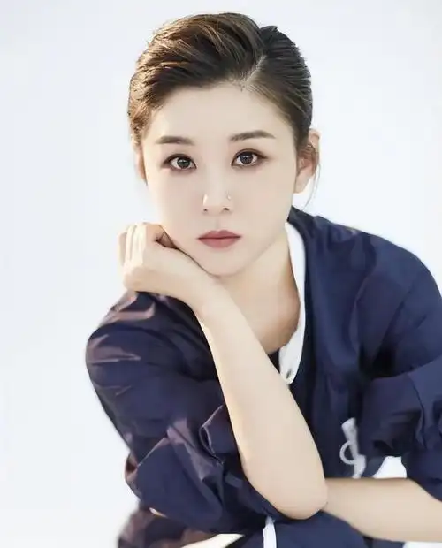 有种"整容"叫王雷结婚,老婆李小萌没啥变化,他却"脱胎换骨"