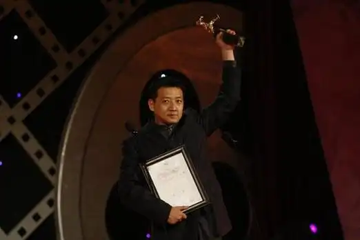 王砚辉各个时期的电影(跑龙套出镜2分钟)(20)