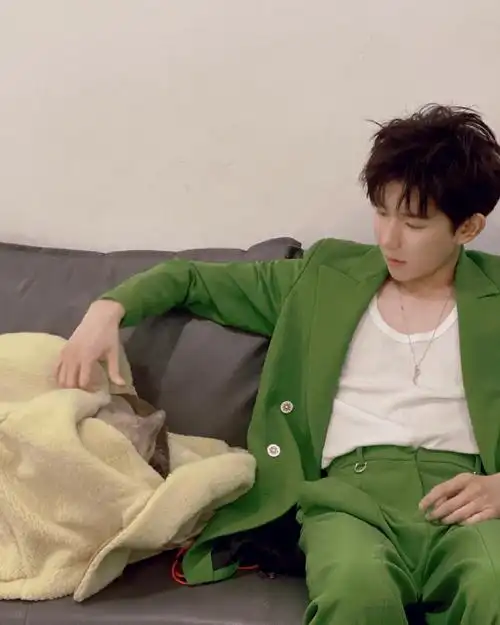 王源超霸绿海狂欢##王源高远追光的日子