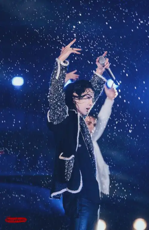 uniq-王一博 20191231 湖南卫视跨年 无感… - 堆糖,美图壁纸兴趣社区