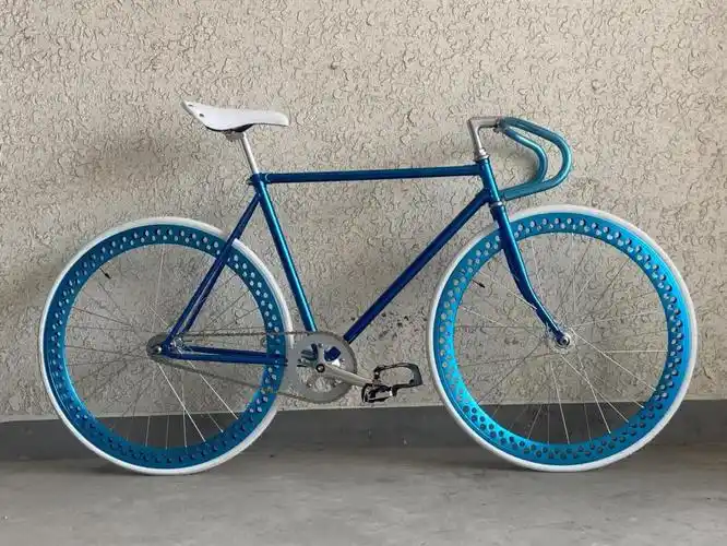 【京选优品】死飞自行车复古单车电镀烤漆男女学生倒骑倒刹活飞实心胎