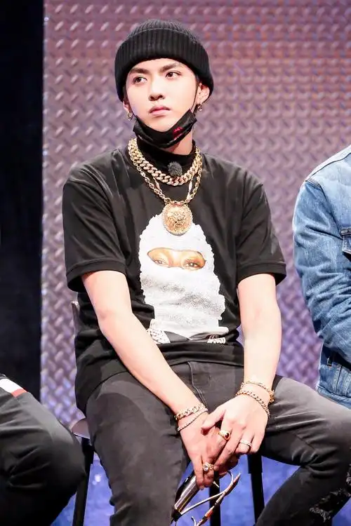 2018吴亦凡《中国新说唱》第二期播出_高清图片大全-爱豆app