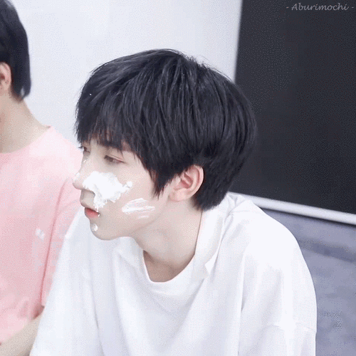 关于贺峻霖的时刻(内含微量泥塑