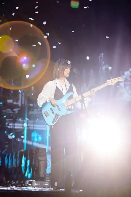 谢春花生日活力开唱京东花语时演唱会温暖凛冬