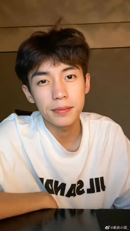 寻找闪光的你##出圈神图大赏##余庆伟