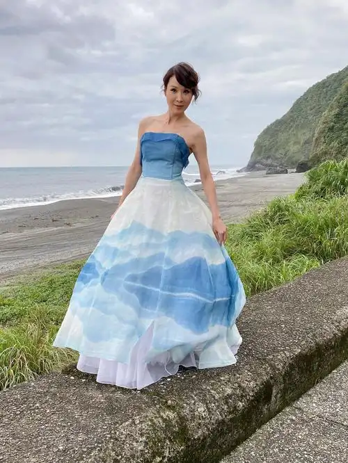 林千钰自曝婚姻不美满,声称衣服比自己还宝贝