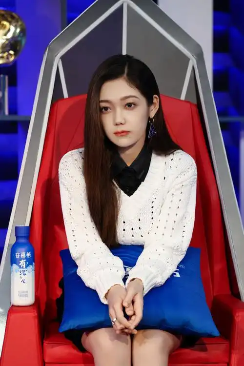 中国好声音#【导师助教剧照大赏】上期节目中导师助教@希林娜依高