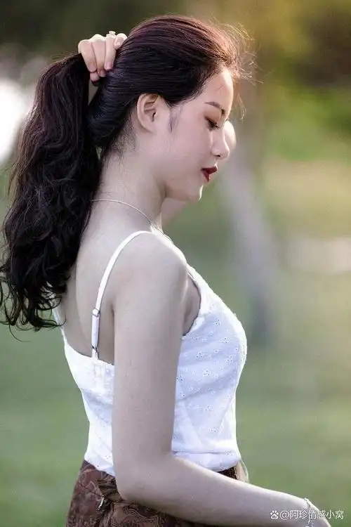 我叫王菲菲,今年27岁了.