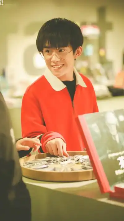 quemono1128 易烊千玺 yyqx 1128 四字弟弟