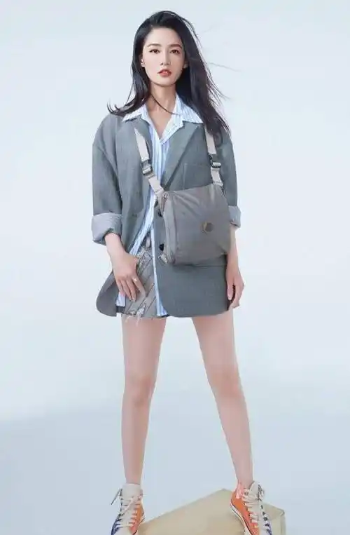 大s时尚,景甜修长,关晓彤黄金比例完美_美女_迪丽热巴_身材