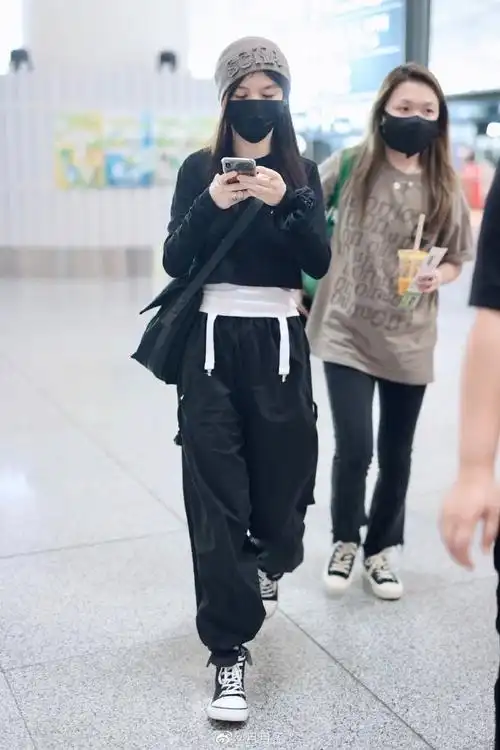 明星街拍##女明星私服