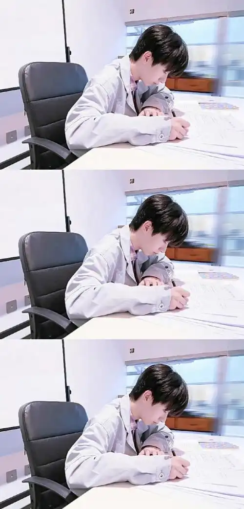 投稿‖和贺峻霖一起写作业吧!