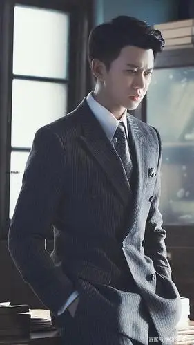 《秋蝉》"叶冲"任嘉伦美图欣赏,穿上军阀装的他真是霸气侧漏!