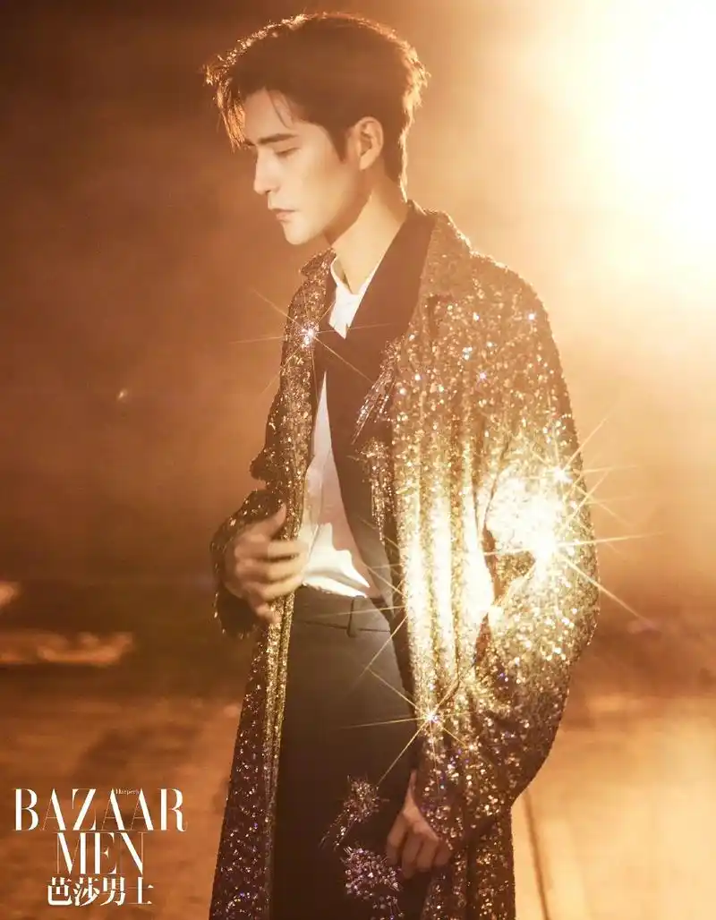 阿云嘎新的杂志图片好帅呀