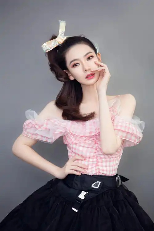 戚薇金鱼妆性感撩人写真912