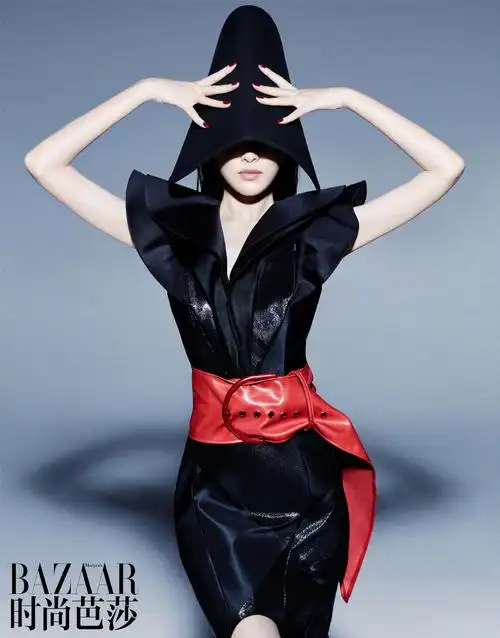 2018harpersbazaar时尚芭莎五月刊封