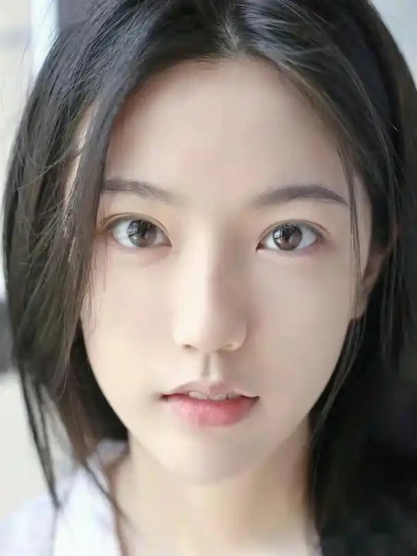 如果能正确的使用敷面膜的方式,皮肤会越来越水嫩光滑