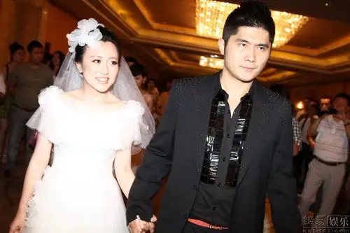 曝潘长江女儿潘阳产子回应只是预产期要顺产不剖腹