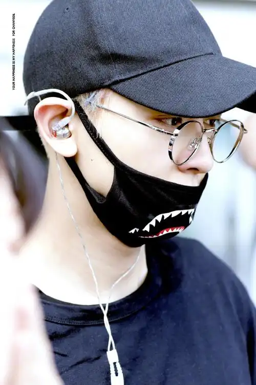 你见过戴眼镜最好看的人##朴灿烈心动时刻