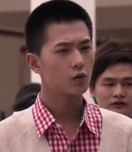 杨洋光头搞笑帅气型男范gif动图_动态图_表情包下载_soogif