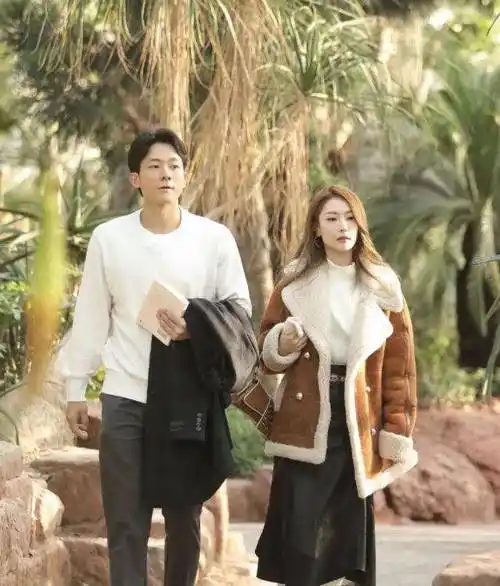 《怦然再心动》这一期里,王子文和王琳再次给观众带来了新的惊喜_白冰