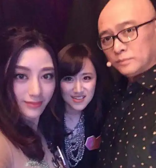 孟非:从搬货工到江苏卫视一哥,结婚30年0绯闻,是妻子成就了我