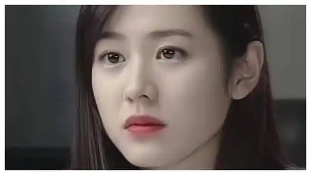 孙艺珍与其他知名韩国女演员一样,外形靓丽,演技精湛,广受观众喜爱.