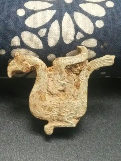 出土千年老玉(带泥土未清洗过,收藏价值高)