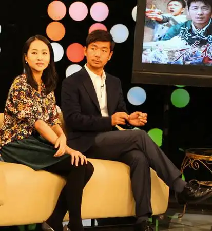 搜狐娱乐讯 近日,正忙于电视剧《金戈铁马》拍摄的演员邢佳栋,空降