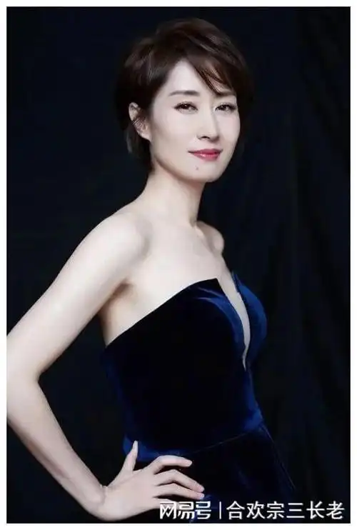 国民大姐刘敏涛大器晚成,挣脱阔太的枷锁,为一根冰激凌离婚