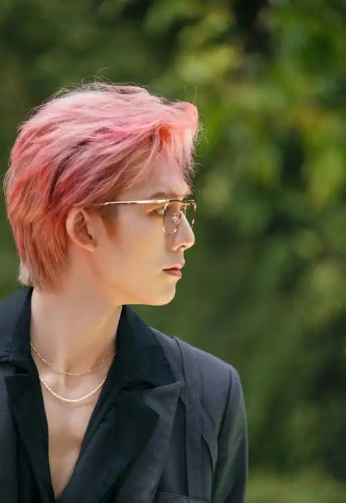 邓超元复古眼镜杀帅气图片写真1010