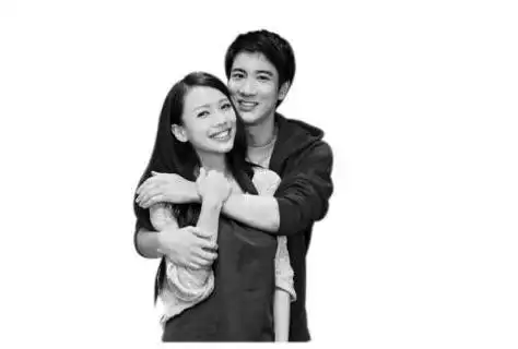 娶了自己粉丝陈若仪钟汉良娶了自己粉丝齐芳粉丝与明星的距离有多远?