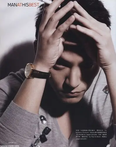 就想给神尊盖个楼年轻时的张震