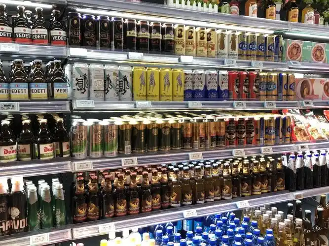 国产啤酒缘何难进高端超市