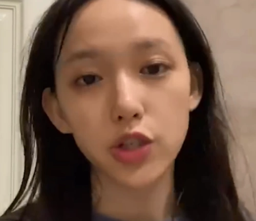 程潇直播卸妆,彻底暴露素颜后,网友开始吐槽:你个大骗子!