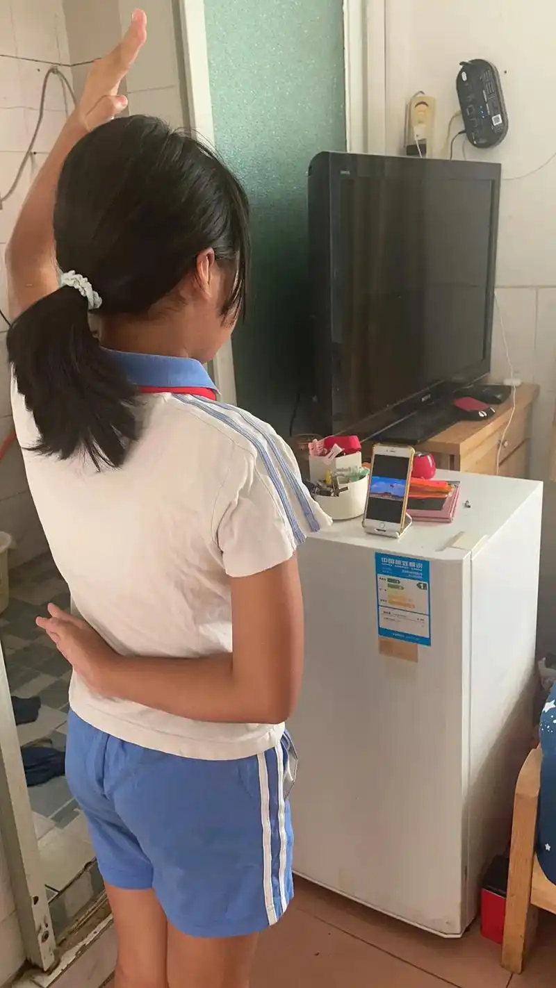 形式 星期一 美术 戴口罩 第3节课 下时间安排学生线下自 - 抖音