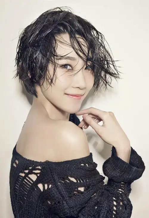 美女欣赏 - 张绮烟清新写真 短发俏丽迷人