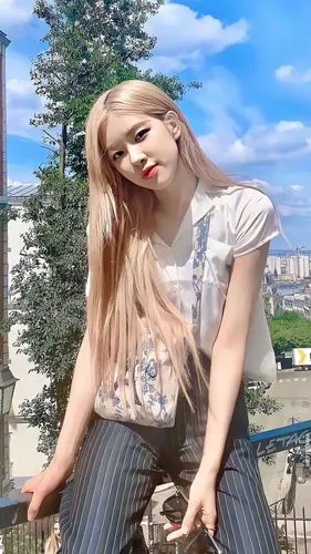 720x1280图片下载_韩国blackpink歌手朴彩英roseanne pa