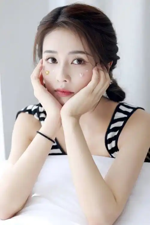 90后青春女星白鹿,侧面比正面还漂亮的演员_写真_电视剧_美女