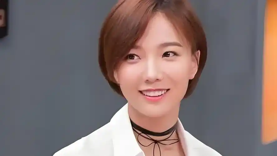 王珞丹:女性的人生不应被年龄所限制 40岁的王珞丹在一场访谈中,就