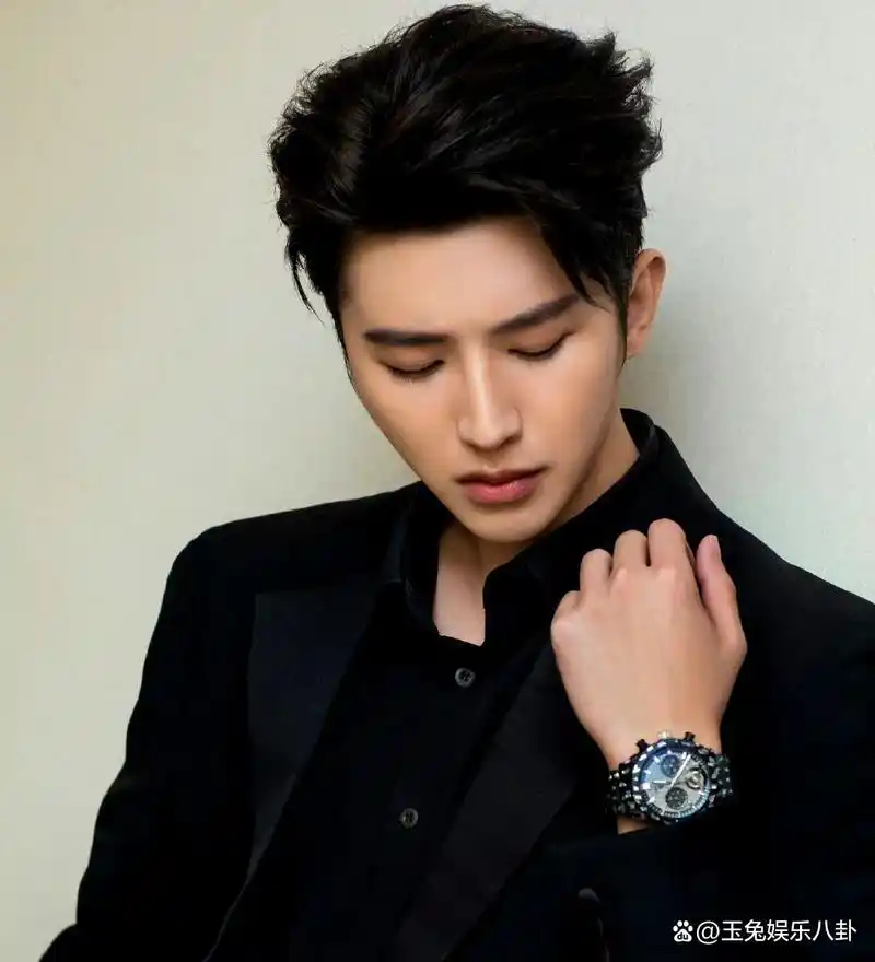 狗仔将曝蔡徐坤另一位秘密情人,这位女神情人曾出演多部经典作品