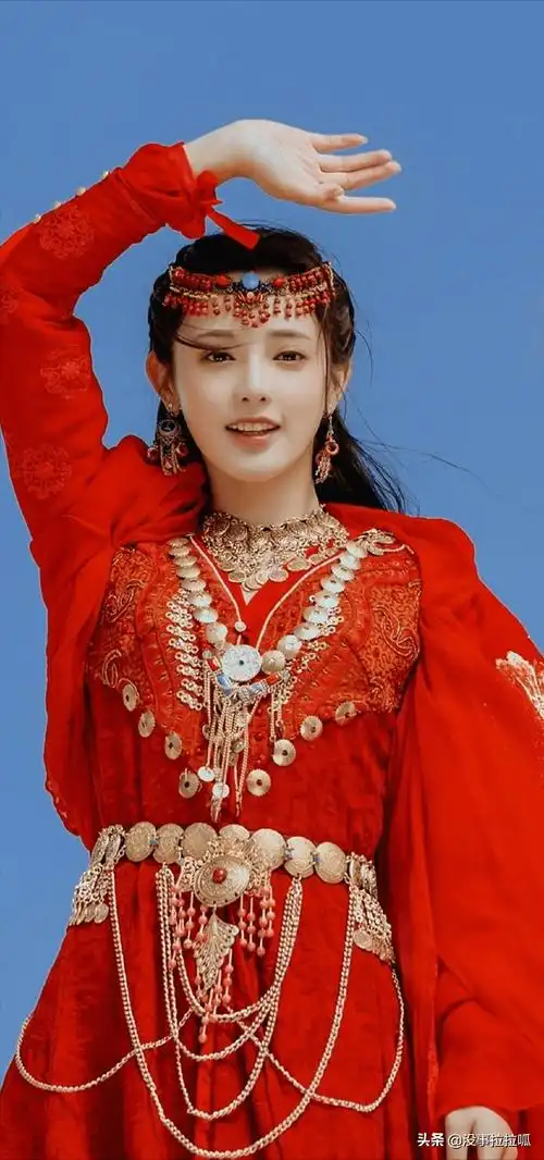 当红女明星们的红衣造型,谁惊艳到了你_一身_古装_扮相