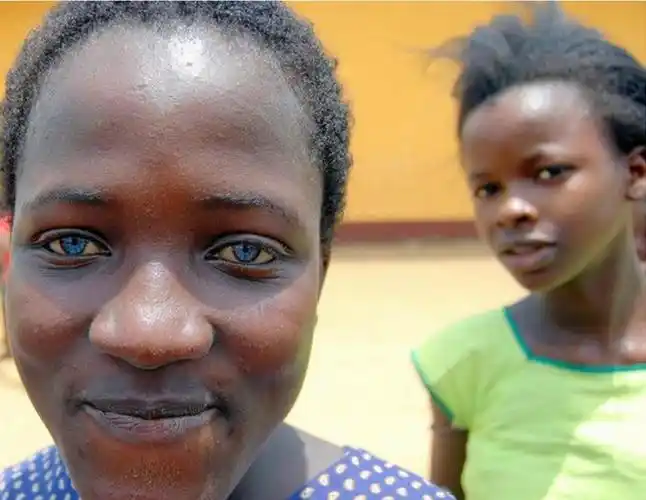 19张「世界上最美的眼睛」,第7张「来自天堂的钻石」已经把所有人都吸