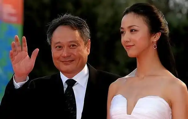 从2023年元旦到现在,田雨已经参与了5部电视剧和2部电影的演出.