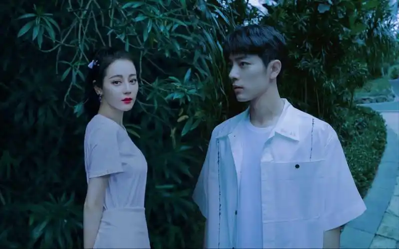 小满x521 |简简单单变个身 「肖战x迪丽热巴」「热销x战地夫妇」