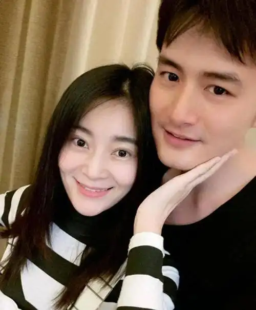 王媛可是一位勇敢追爱的女子,她的目标是王雨这位帅气的男演员.